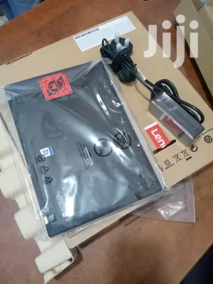 New Laptop Lenovo 8GB Intel Core I7 SSD 512GB