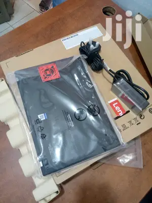 New Laptop Lenovo 8GB Intel Core I7 SSD 512GB