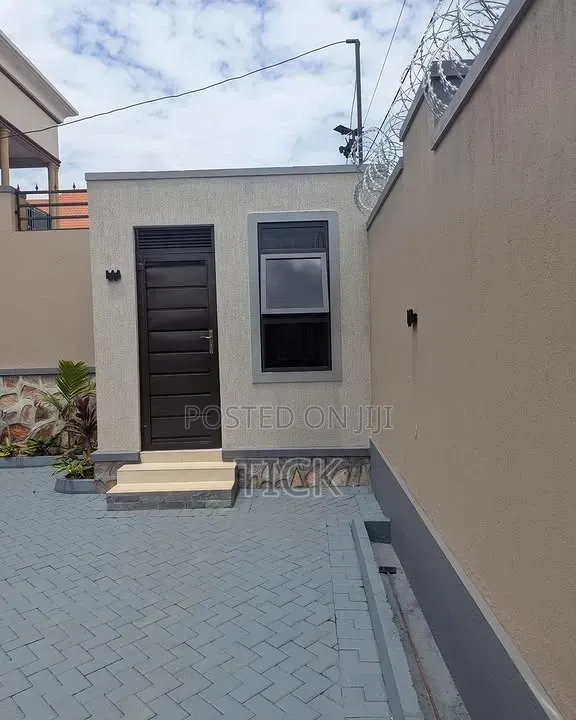 4bdrm House in Kira, Nakawa for sale