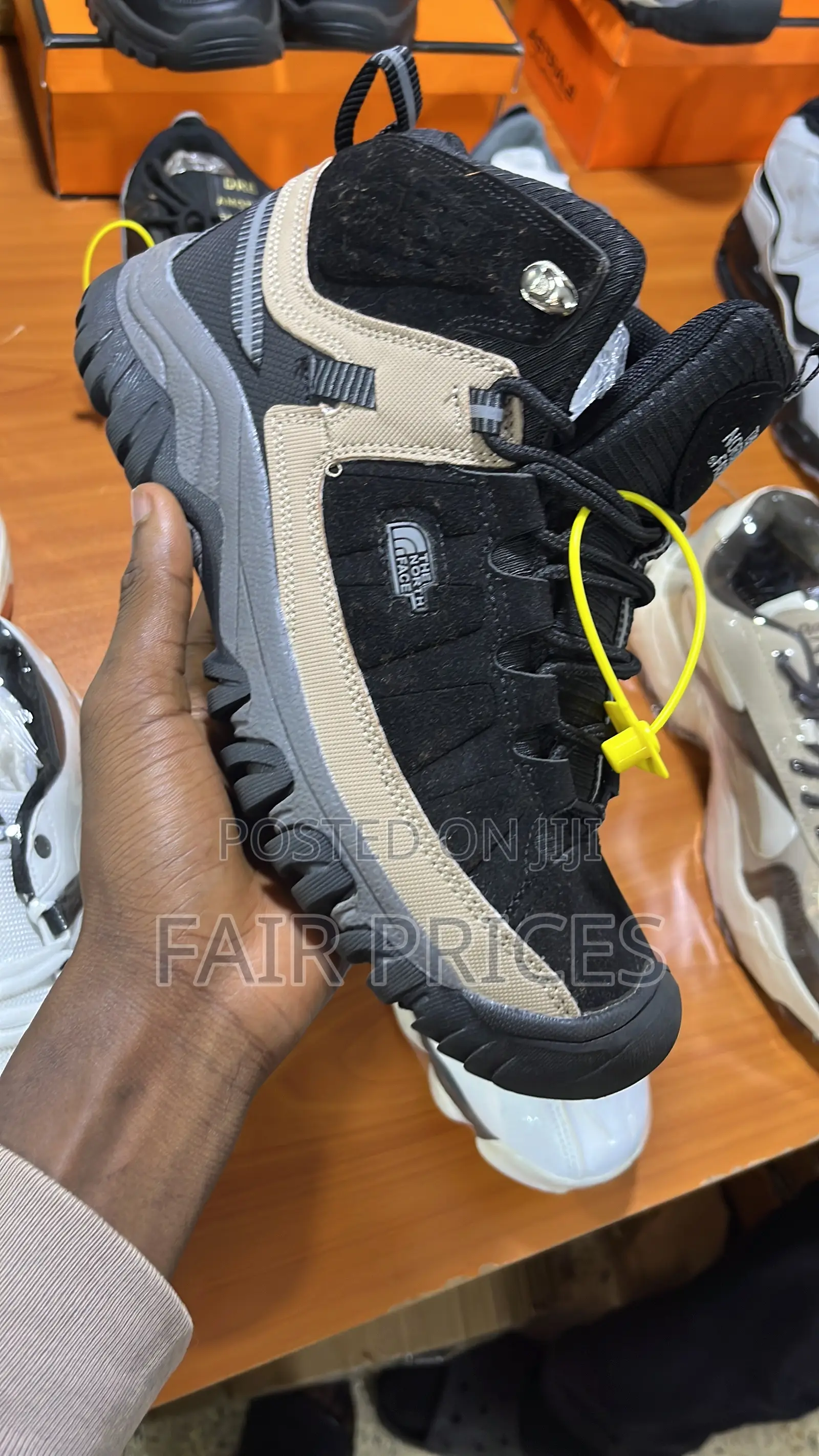 NorthFace Hiking Jungle Boot Black