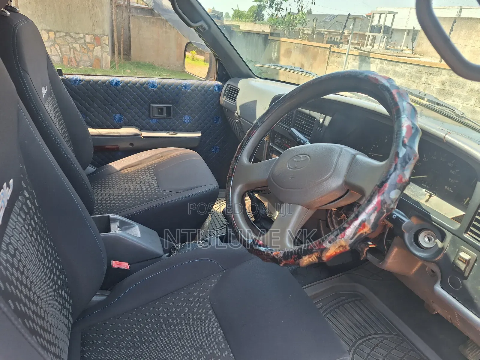 Toyota Hilux 1997 Black