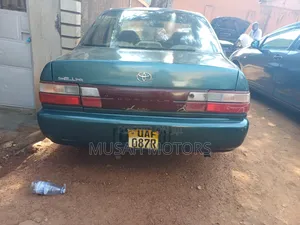 Toyota Corolla 1998 Green