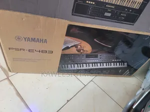 Yamaha PSR E483 Keyboard