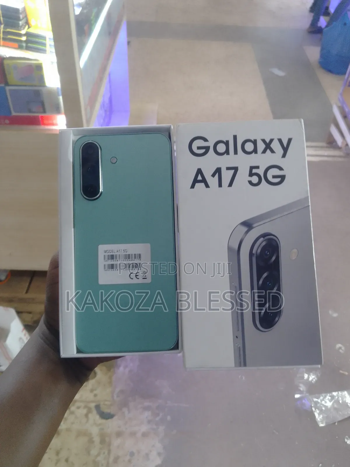 New Samsung Galaxy A17 5G 256 GB Green