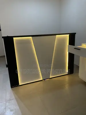 Modern Shop Shelvey and Display
