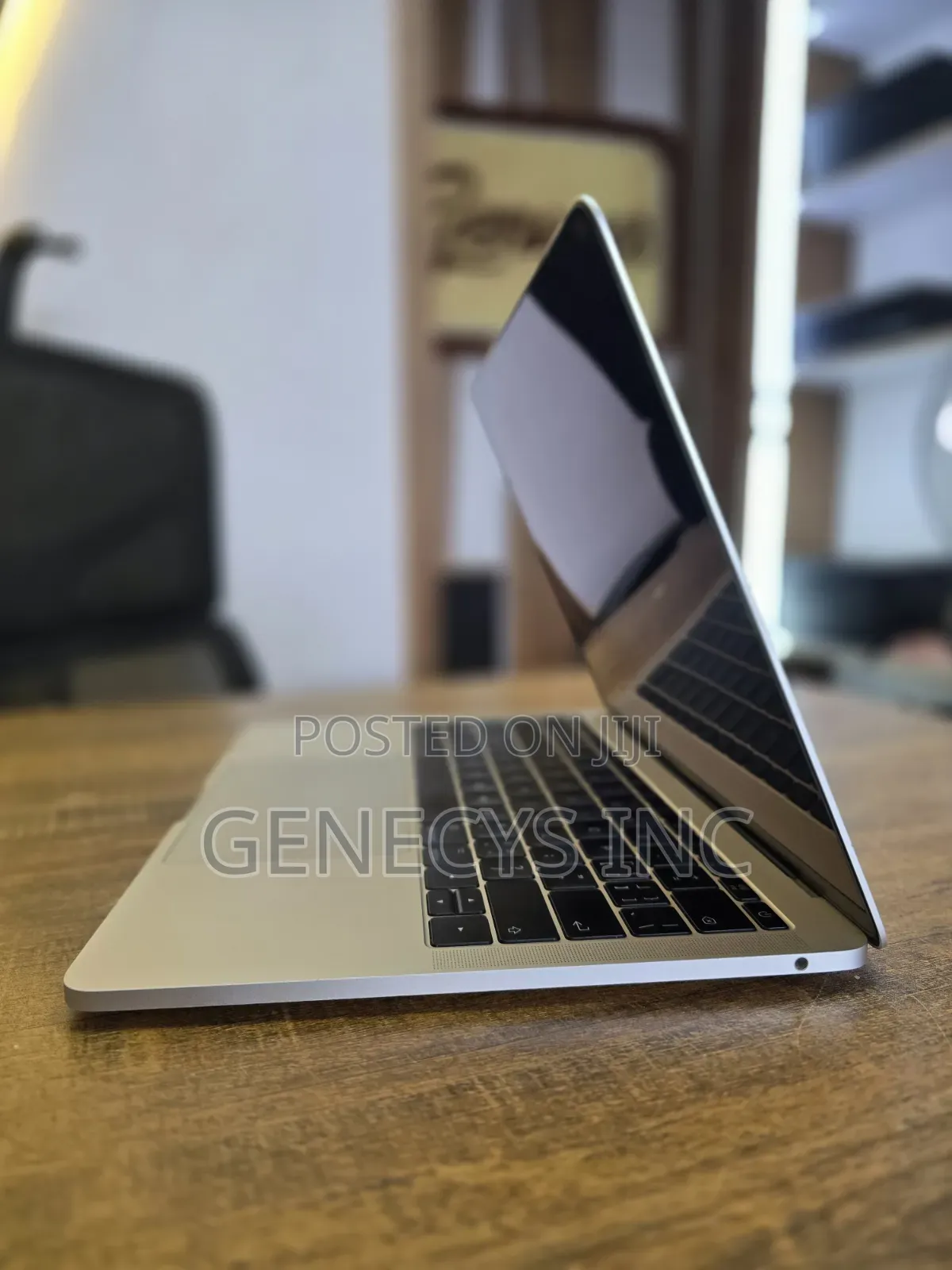 Laptop Apple MacBook Pro 2017 8GB Intel Core i5 SSD 256GB