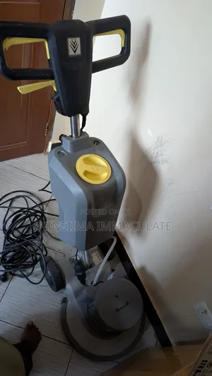 Karcher Floor Scrubber