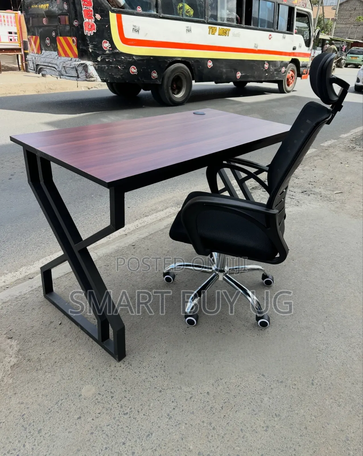 Office Desk/Executive Table/Professional Workstation/Writing Desk
