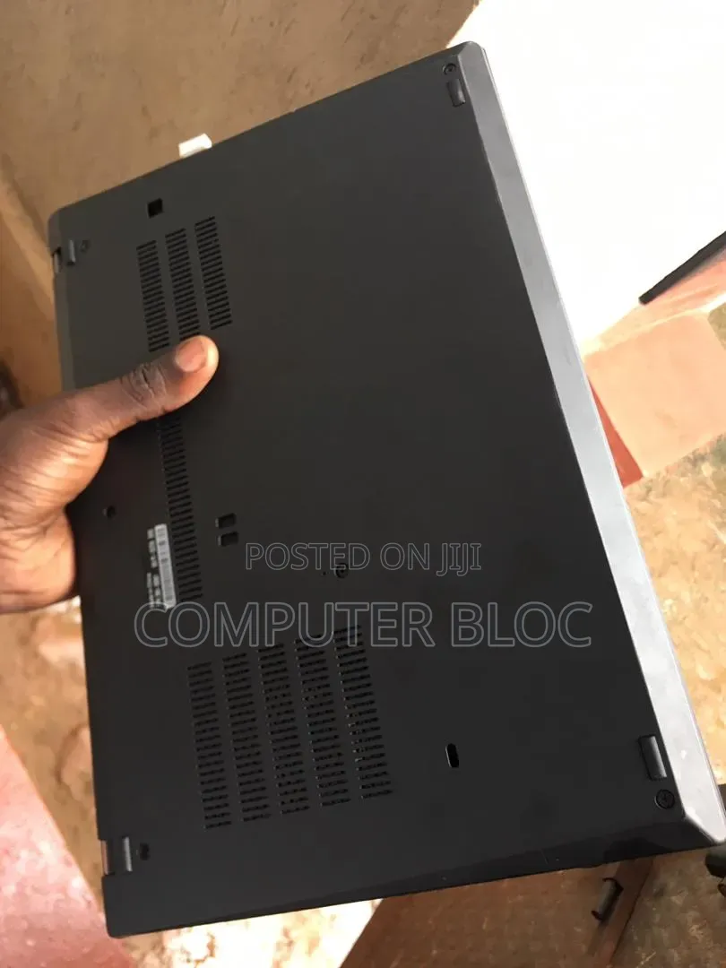 New Laptop Dell Latitude 3190 8GB Intel Core i5 SSD 256GB