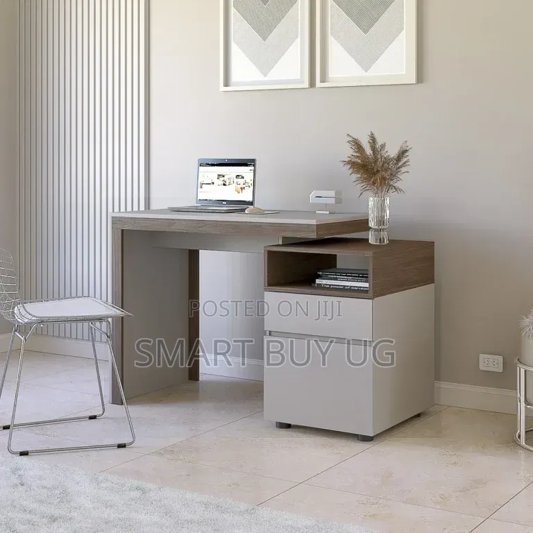 Office Desk/Executive Table With Drawers