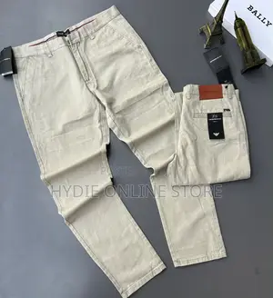 Premium Khaki Pants – Stylish, Comfortable & Versatile