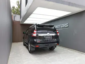 Toyota Land Cruiser Prado 2.7 2017 Black
