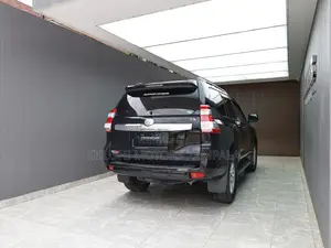 Toyota Land Cruiser Prado 2.7 2017 Black