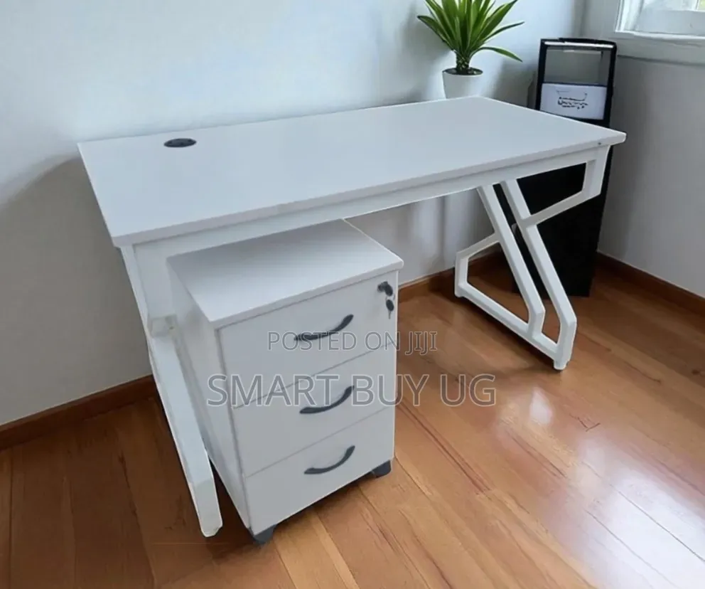 Office Desk/Computer Table With Drawers