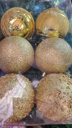Classic Christmas Balls - 6 Pieces