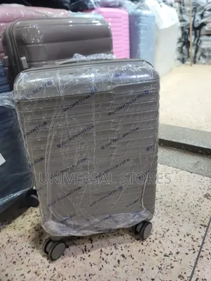 Good Partner (Goodpatner) Grey/Black Rubber-Plastic Travel Suitcase.