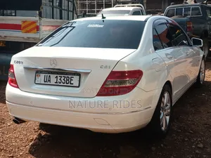 Mercedes-Benz C200 2010 White