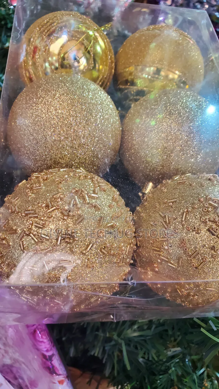 Classic Christmas Balls - 6 Pieces