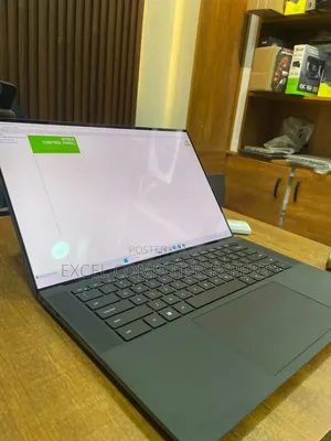 New Laptop Dell Precision 5570 16GB Intel Core i7 SSD 512GB