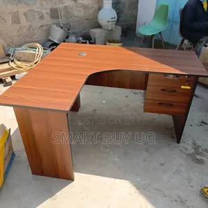 Office Desk/Modern Wooden Office Table