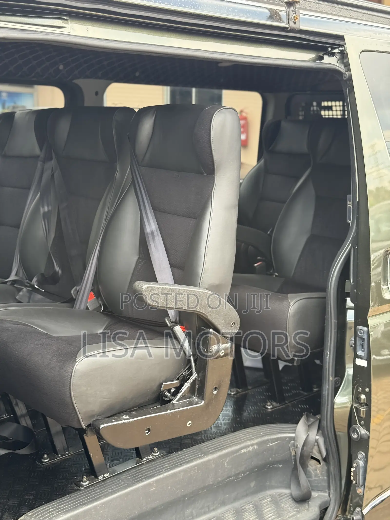 Toyota HiAce 2014 Green
