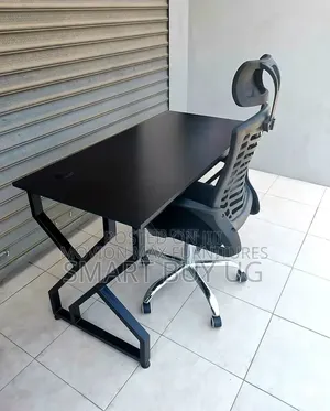 Office Desk/Computer Desk/Work Table