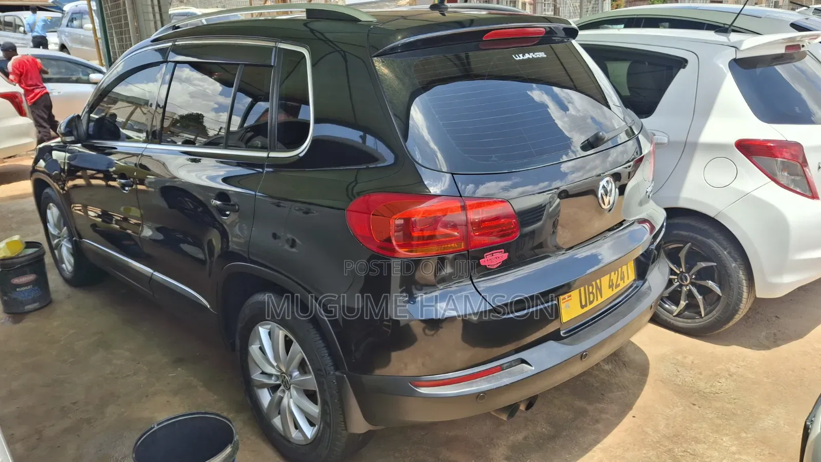 Volkswagen Tiguan S with Sunroof 2013 Black