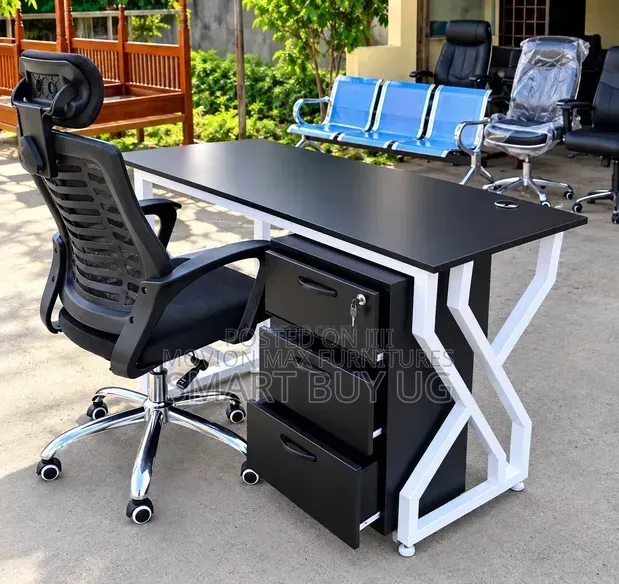 Office Desk With Drawers/Computer Table