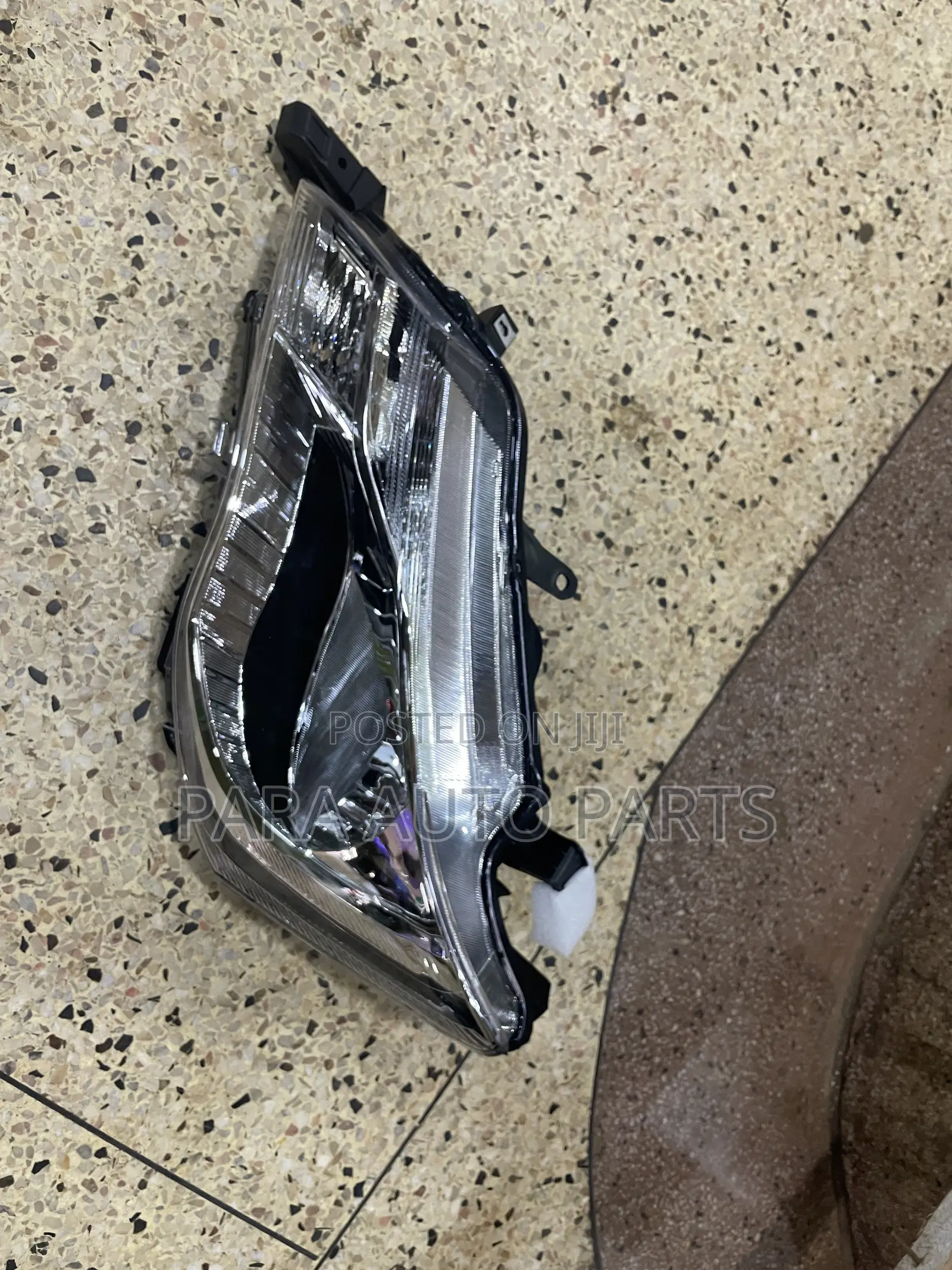 Corolla Fielder/Axio (2012-2015) Headlight