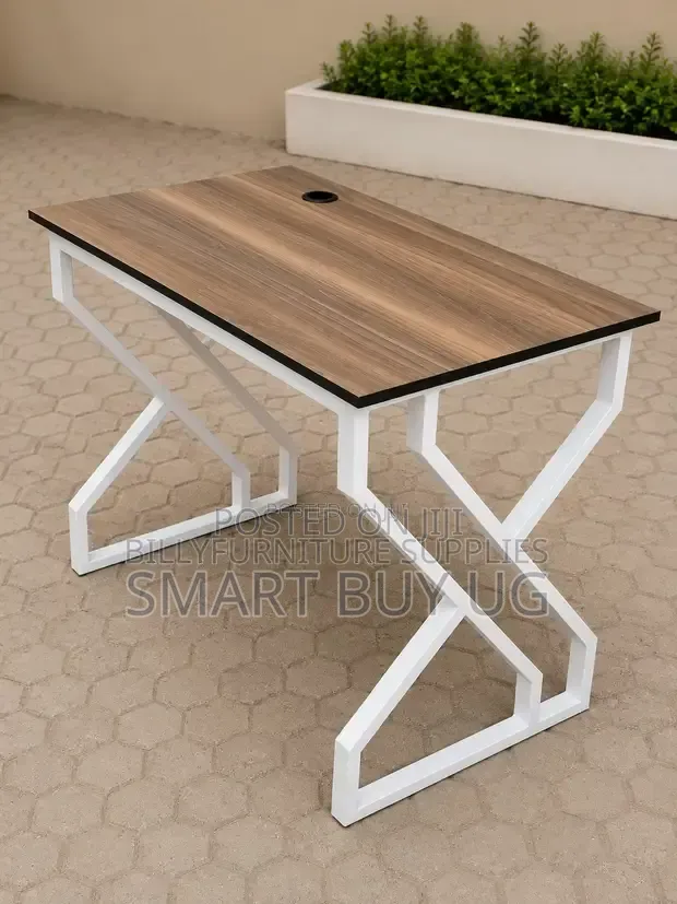 Office Desk/Computer Table/Reading Desk