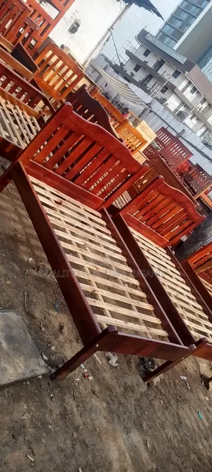 4x6 Musambya Brown Colored Bed