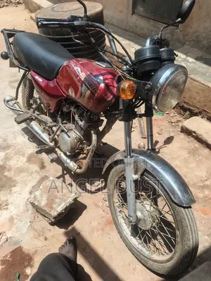 Bajaj Boxer 2010 Red