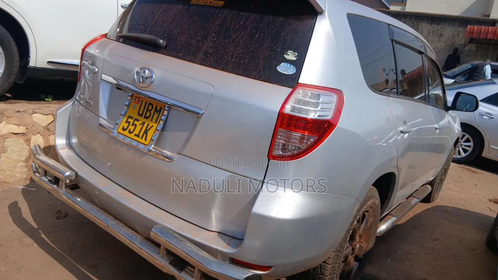 Toyota Vanguard 2010 Silver