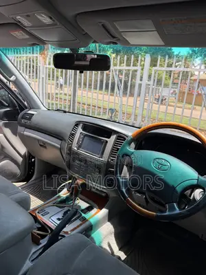Toyota Land Cruiser Cygnus 4.7 2007 Black