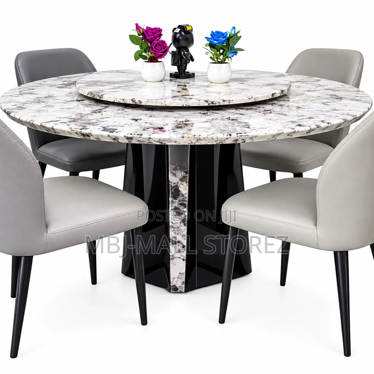 Round Tabel With Chairs