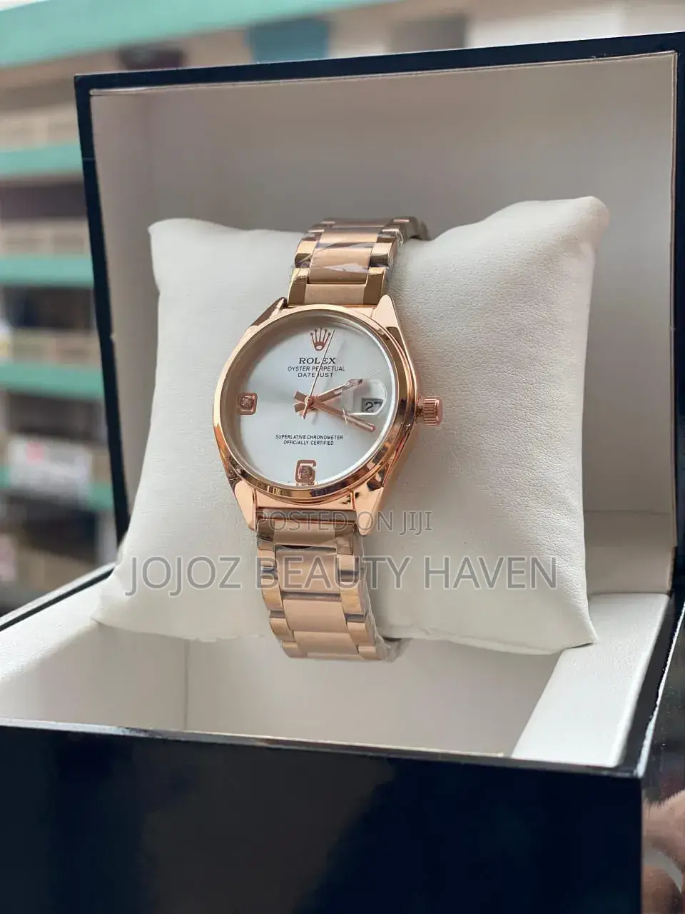 Rolex Oyster Perpetual Datejust Wrist Watch in a Rose Gold