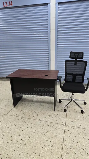 Ergonomic Office Chair and Table Ergonomic Office Chair and Table