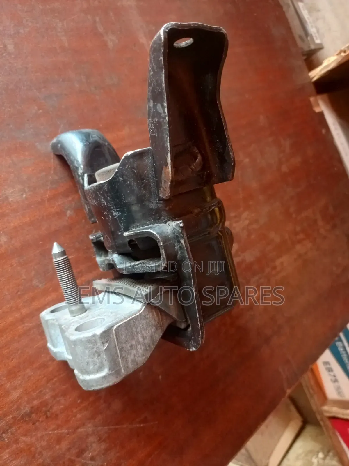 Engine Mounting Noah 3ZR