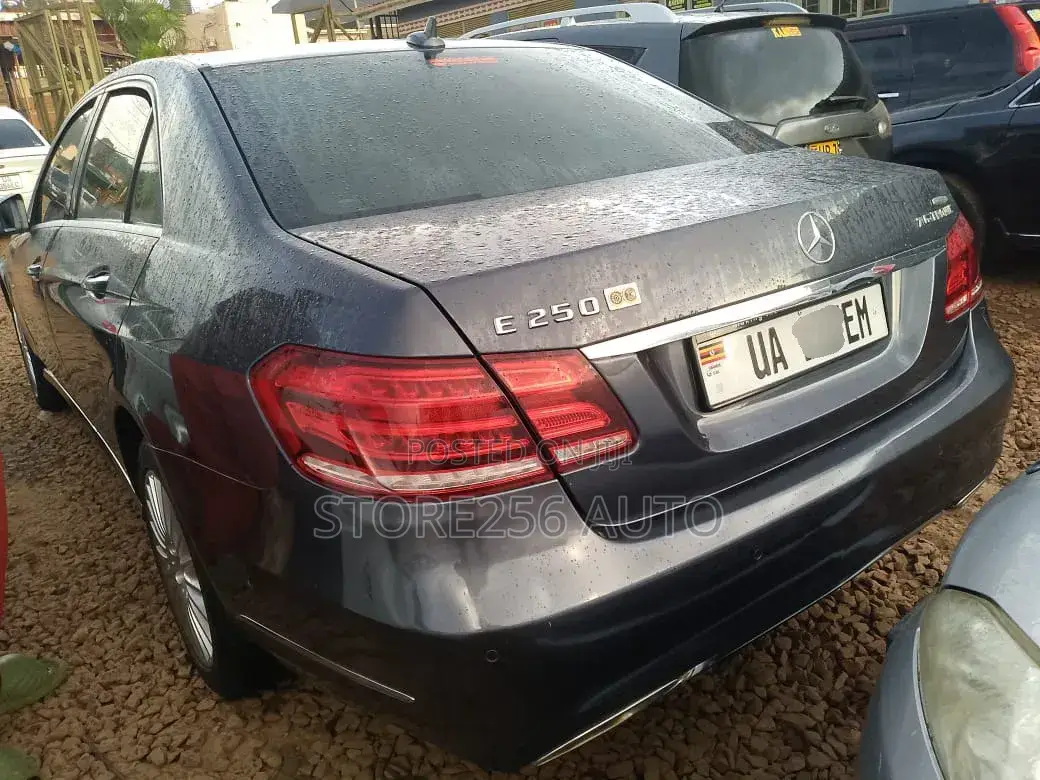 Mercedes-Benz E250 SV Premium 2014 Black