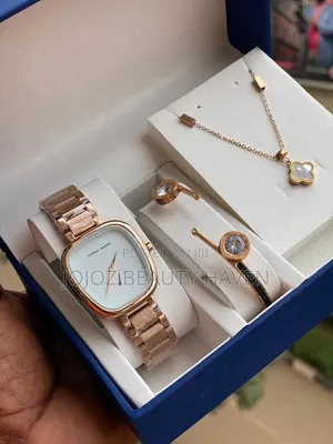 Hannah Martin Women's Watch and Jewelry Gift Set,
