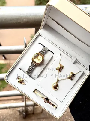Elegant Rose-Gold Women's Gift Set Watch, Bracelet,Ring