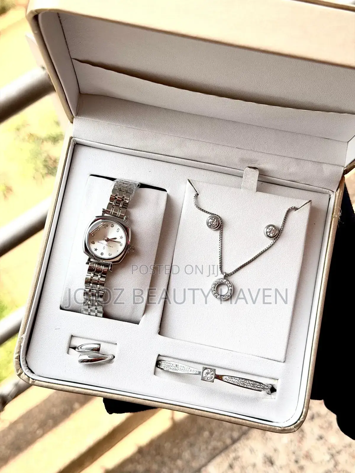 Elegant Rose-Gold Women's Gift Set Watch, Bracelet,Ring