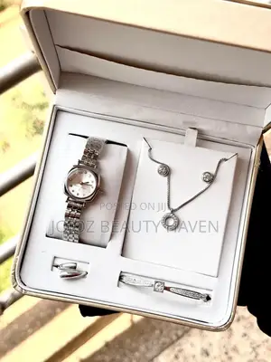 Elegant Rose-Gold Women's Gift Set Watch, Bracelet,Ring