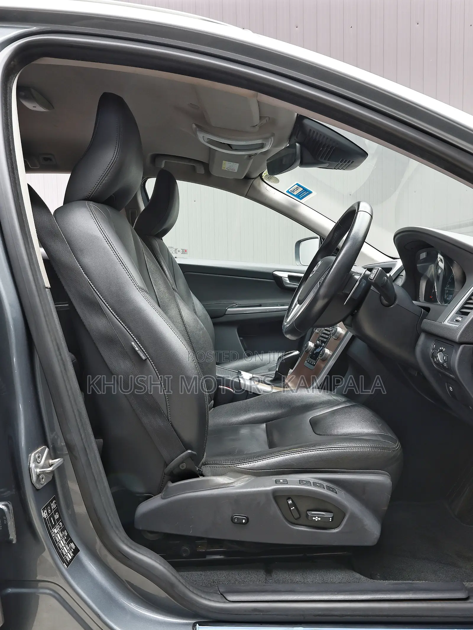 Volvo XC60 2016 Gray