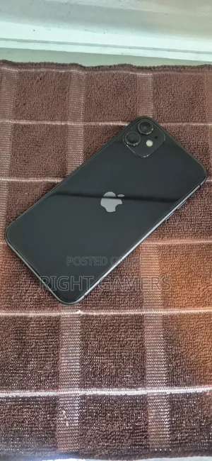 Apple iPhone 11 64 GB Black