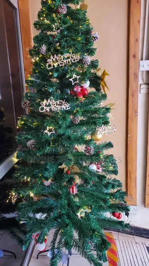 10ft Decorated Green Christmas Tree With Lights