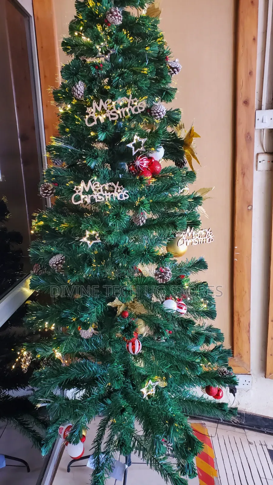 10ft Decorated Green Christmas Tree With Lights