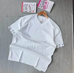 Unisex t.shirts