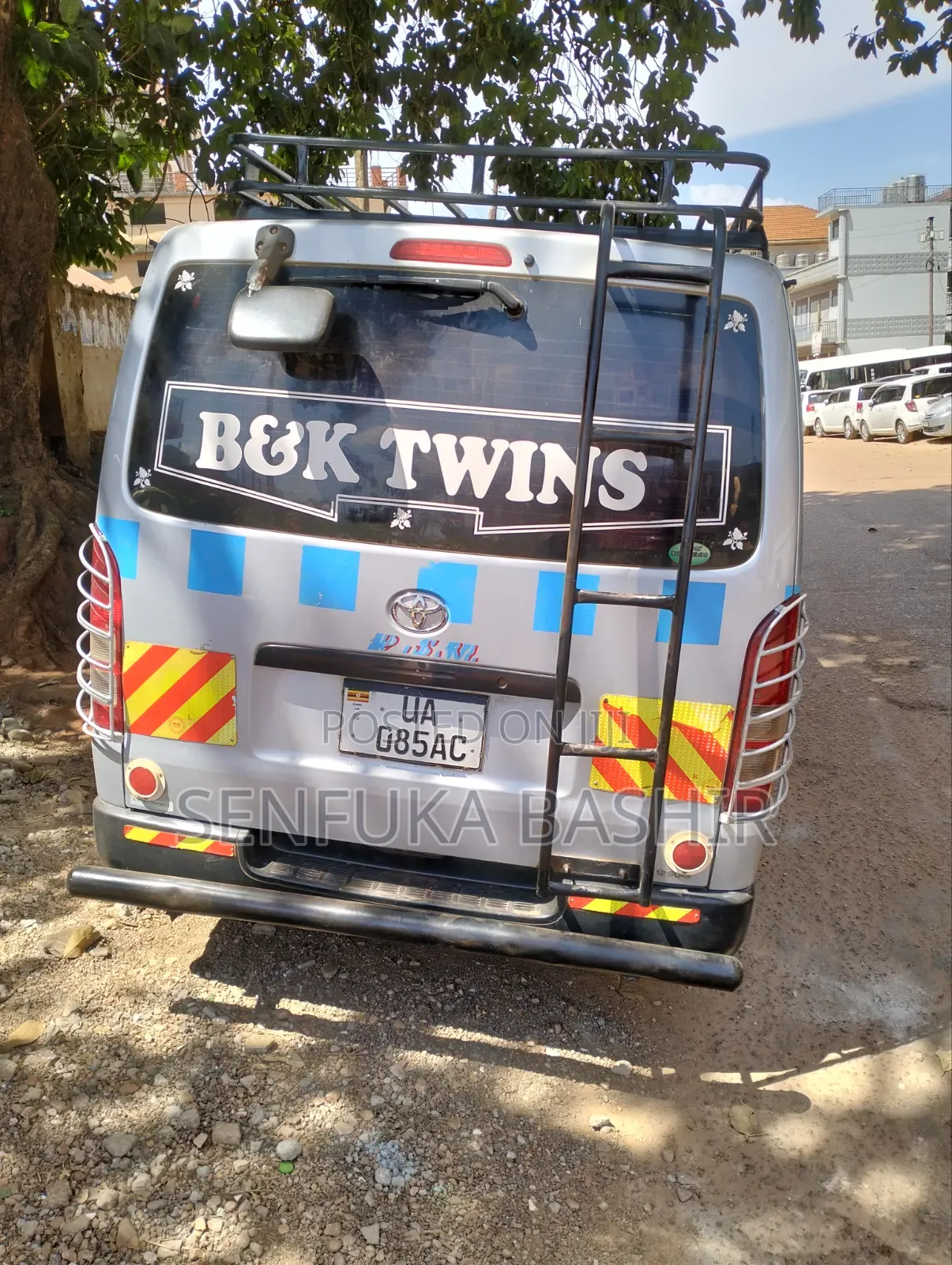 Toyota HiAce 2012 Silver