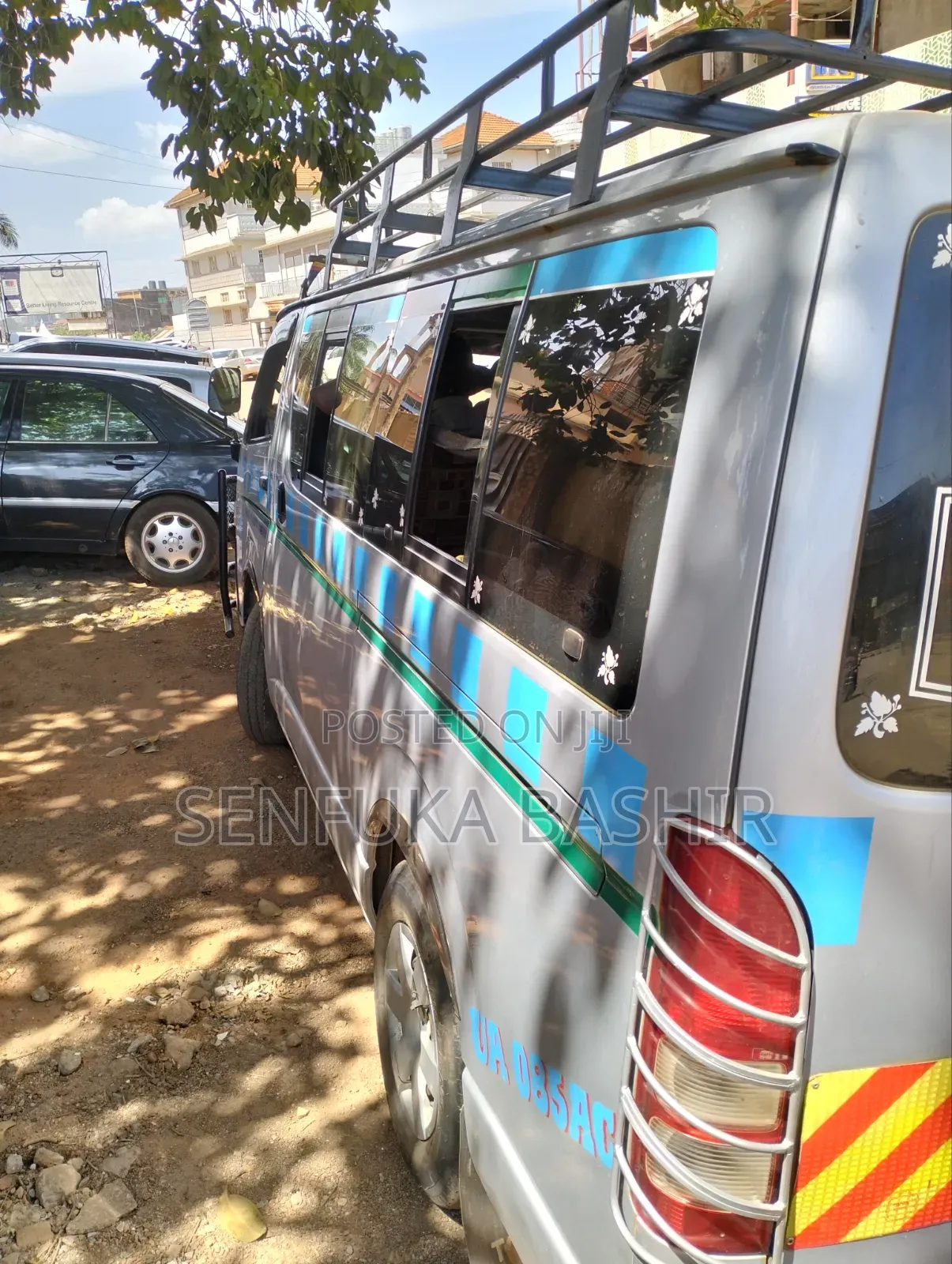 Toyota HiAce 2012 Silver